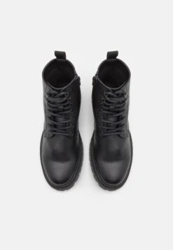 Pier One Unisex - Veterboots - Black -Pier One Aanbiedingen Winkel be294022a8fa4b439a852bd7c70d8bb6