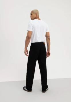 Pier One Relaxed Fit Jeans - Black Denim 8 Pier One Relaxed Fit Jeans - Black Denim -Pier One Aanbiedingen Winkel bf404b2702f147db8268635cd2118982