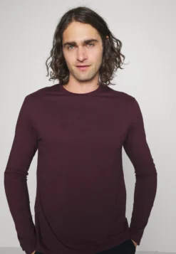 Pier One Pyjama -Dark Blue/Bordeaux -Pier One Aanbiedingen Winkel c54af894dc5e444ebbec14e1eec64139 scaled