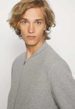 Pier One Sweater Met Rits - Mottled Grey 9 Pier One Sweater Met Rits - Mottled Grey -Pier One Aanbiedingen Winkel d37fa38d4b144a75a78bd49ddd38bf86 scaled