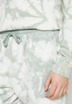 Pier One Shorts - Green 11 Pier One Shorts - Green -Pier One Aanbiedingen Winkel ddfcbbe17eeb496298c7947389116599