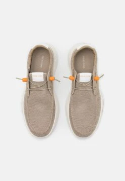 Pier One Sneakers Laag - Beige -Pier One Aanbiedingen Winkel e1e11fb9800f406ebbfc2036aeac7718