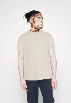 Pier One 7 Pack - T-Shirt Basic - White/Yellow/Lilac -Pier One Aanbiedingen Winkel e68ad65920fd4f69b53ce8f7897ba836 scaled