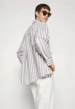 Pier One Carpenter Colored Twill- Straight Leg Jeans - Off-White -Pier One Aanbiedingen Winkel f0d77a0b472943a38700461ba111bcb9 scaled