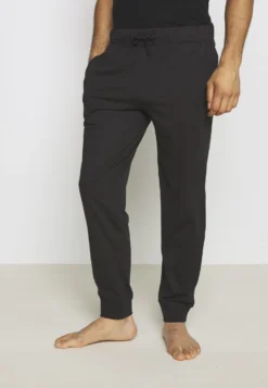 Pier One 2 Pack - Pyjamabroek - Black/Khaki -Pier One Aanbiedingen Winkel fe5c2cc23c2e4fb890071d571c59f273 scaled